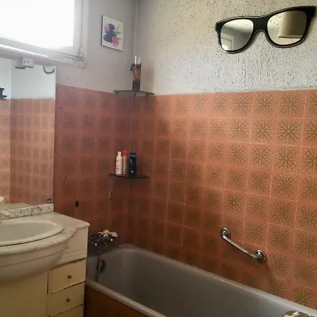 Cosy 48 Νίκαια